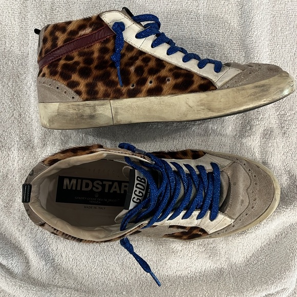 Golden Goose Sneakers - Picture 2 of 6